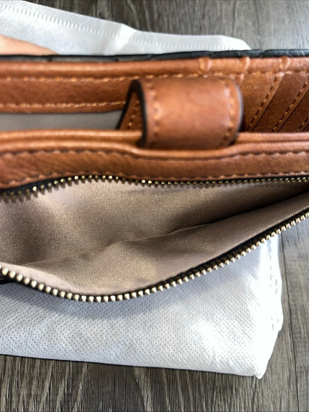 BOSTANTEN slim Black Quilted Leather bifold card Wallet with Tan Tab